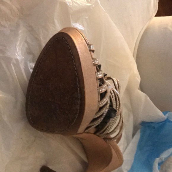 Dress shoes - Picture 3 of 4